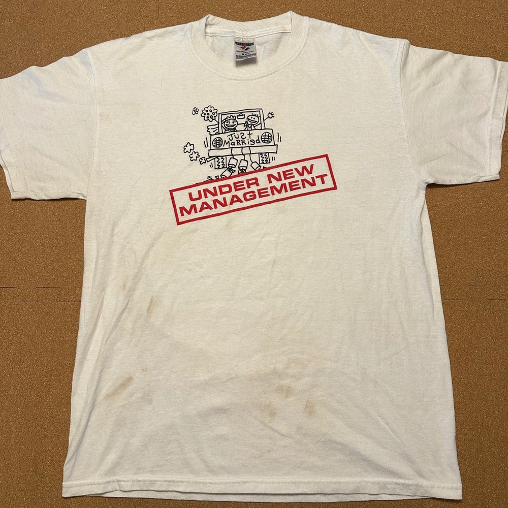 Jerzees Graphic T-Shirt Mens Medium White Novelty Just Married Under Management